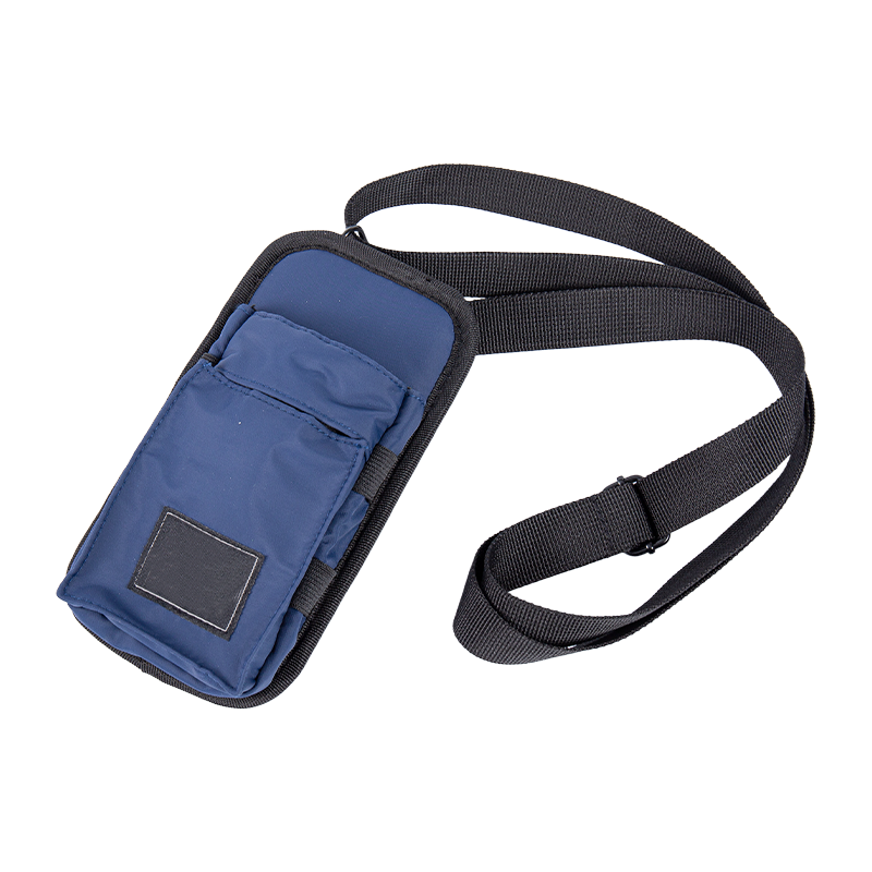 Marinblå crossbody passpåse